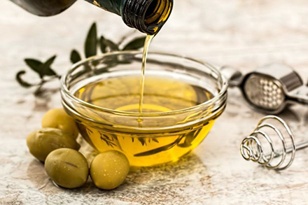 Fish and olive oil better at treating heart disease than statins: study