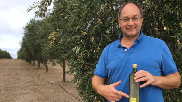 Australian olive oil producers use QR codes to reassure Chinese of authenticity